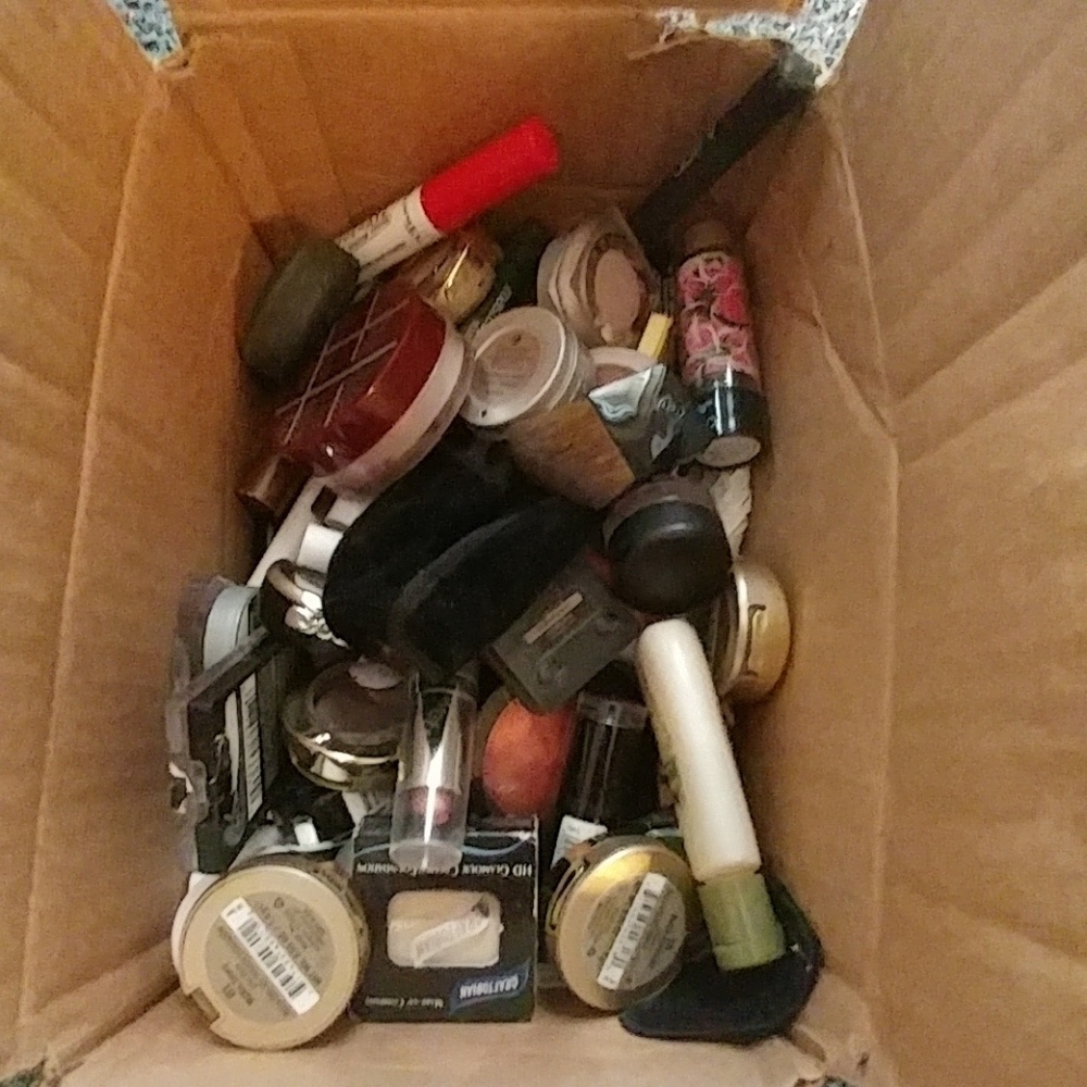 Huge lot of makeup drugstore and high-end